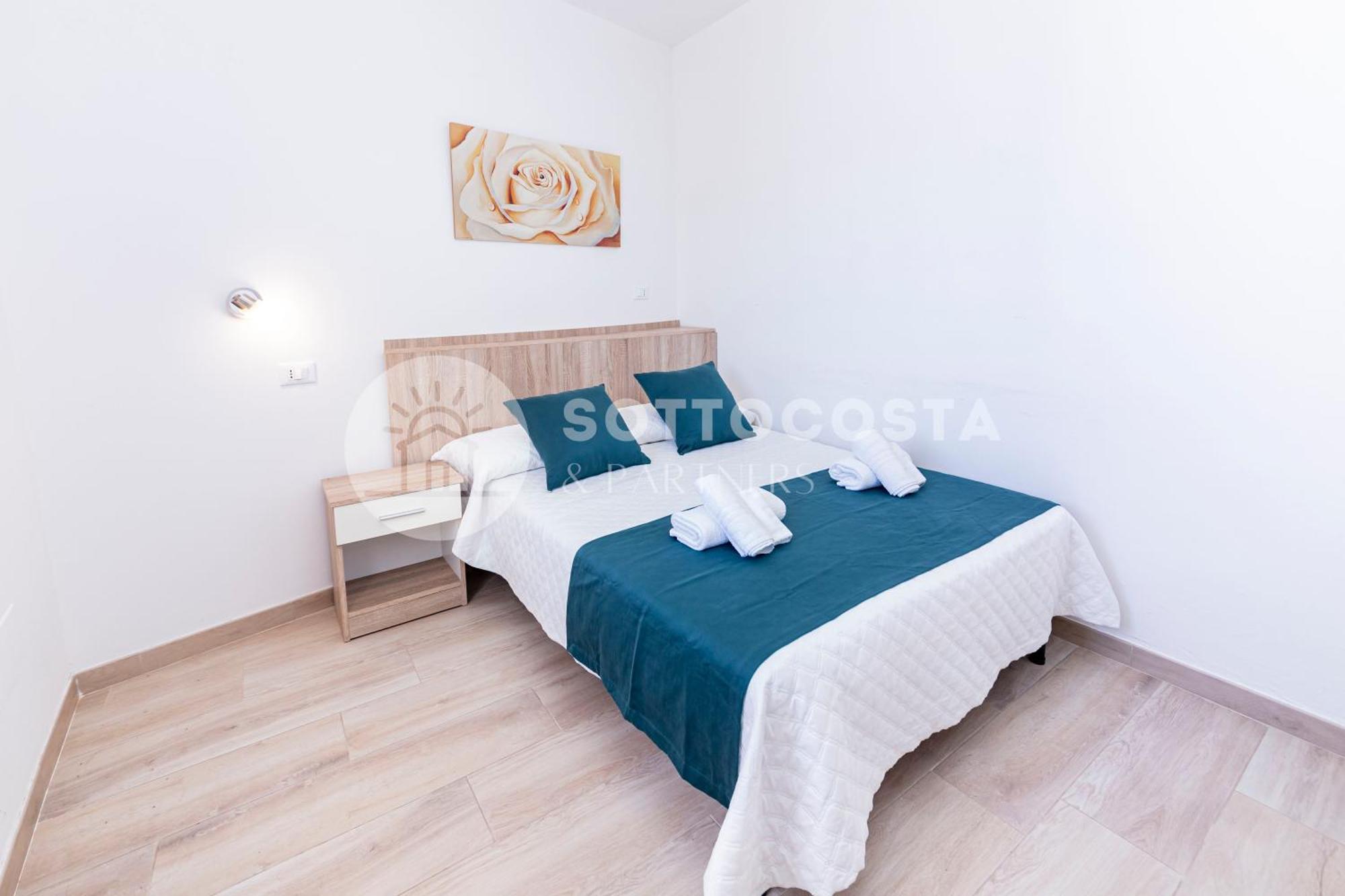 Lory'S House Hotell Porto Cesareo Exteriör bild