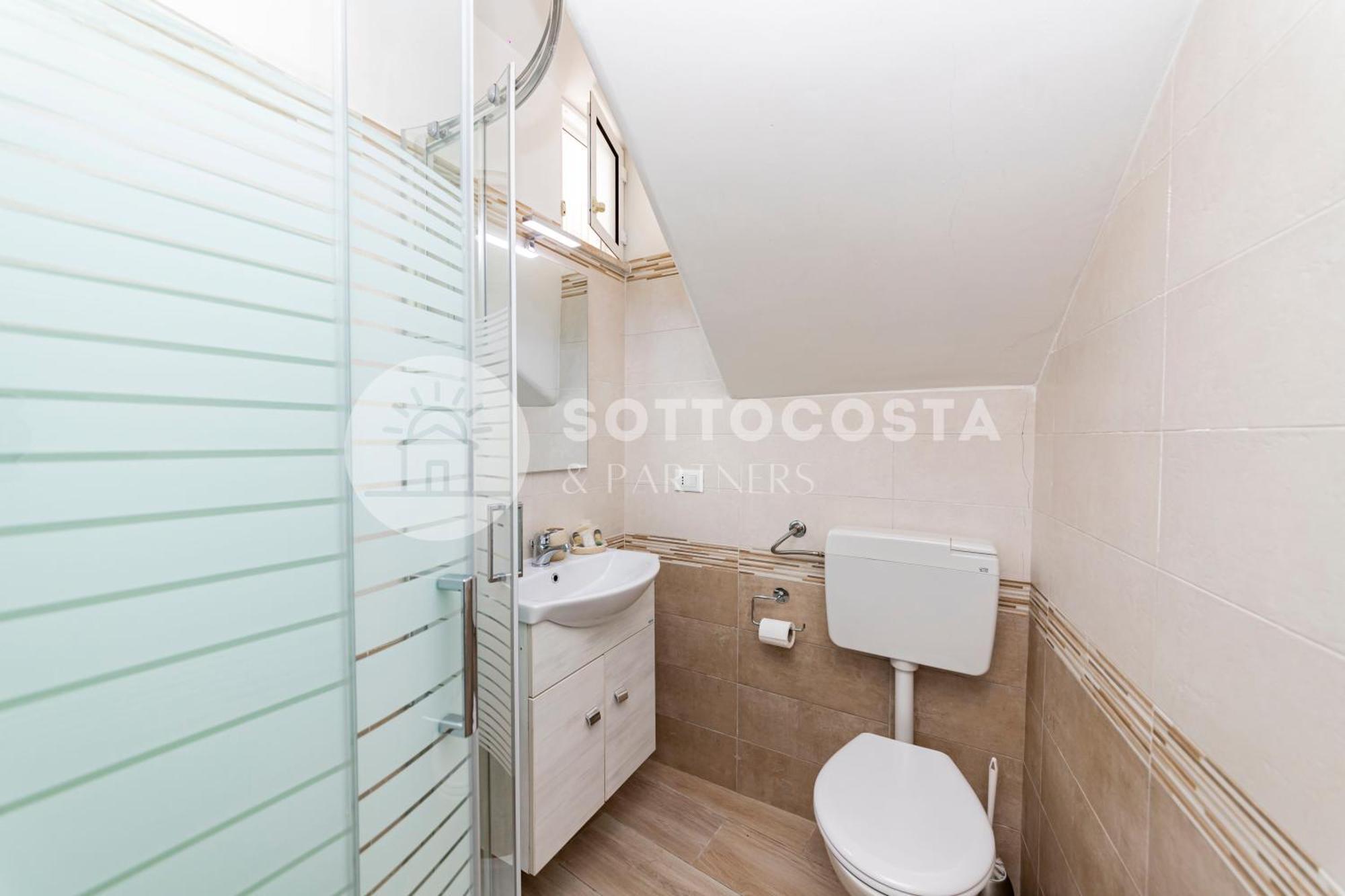 Lory'S House Hotell Porto Cesareo Exteriör bild